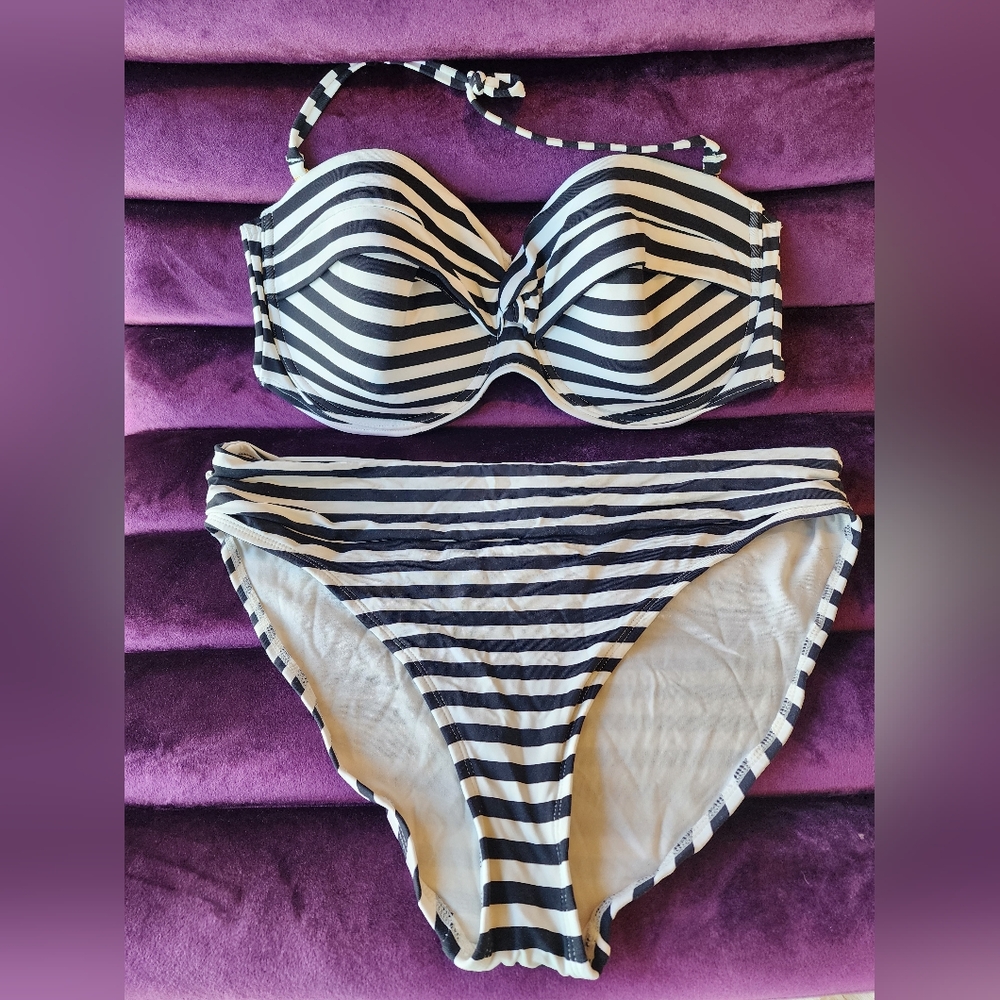 Tommy Bahama Bikini Top and Bottom, Black and White Stripe 38DD, XL